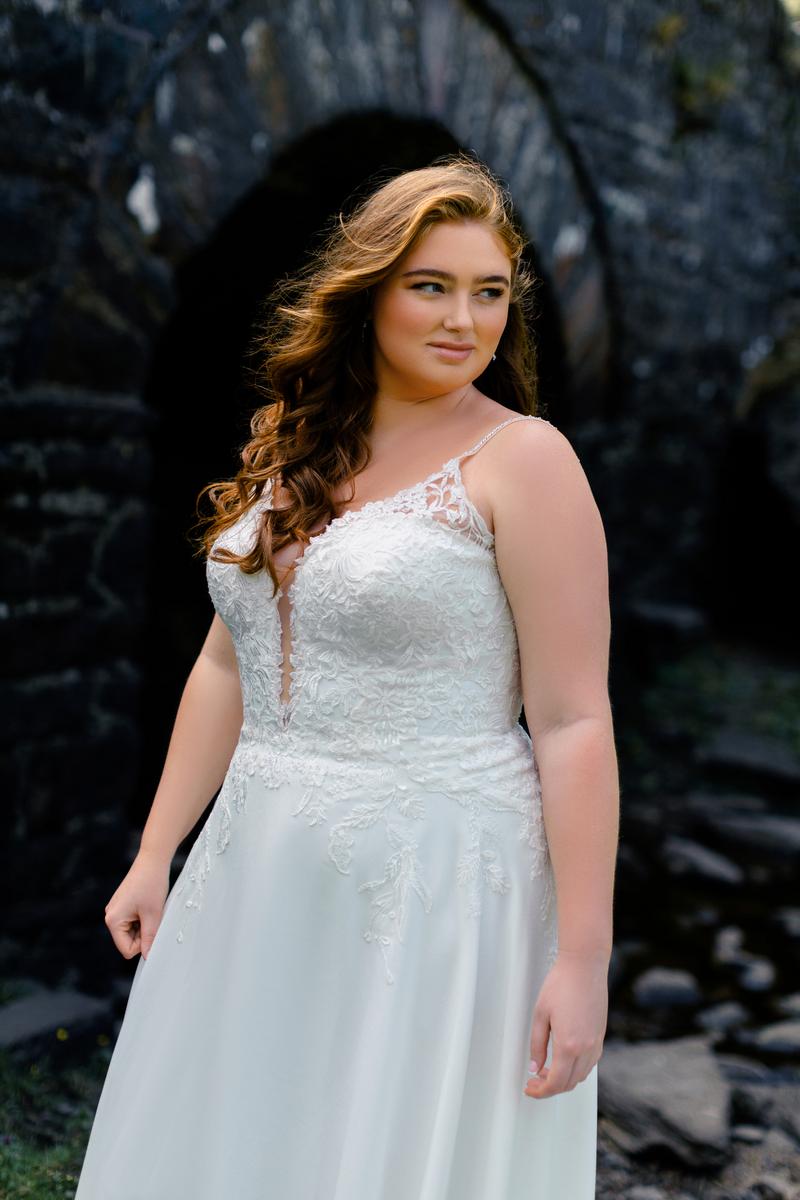 Wilderly Bride by Allure Dress F236