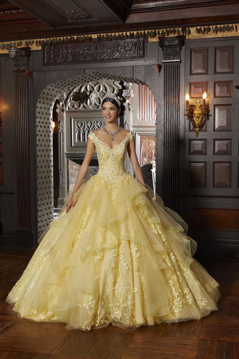 Princess themed shop quinceanera dresses